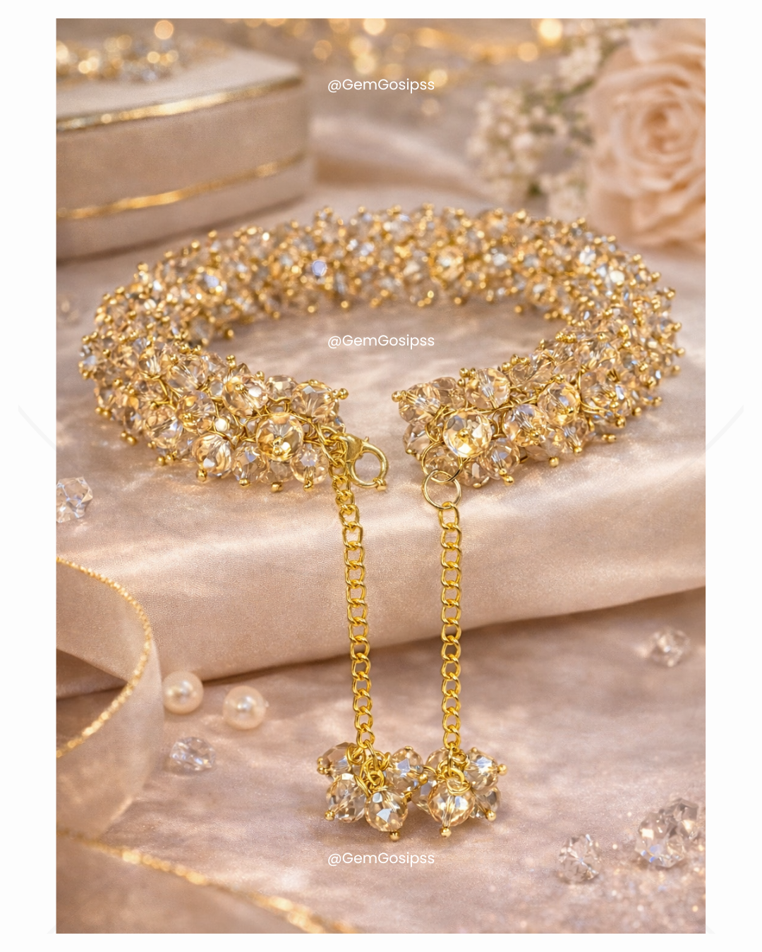 Elegant Gajra Beaded Bracelet (White) – Traditional Style with Premium Finish